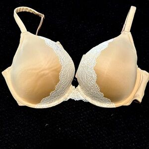 Lane Bryant Smooth Boost Plunge lined underwire 38DDD